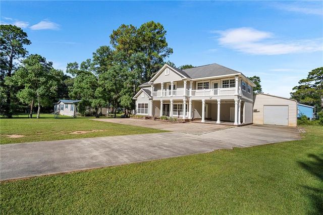 14030 Mars Avenue, Bayou La Batre, AL 36509