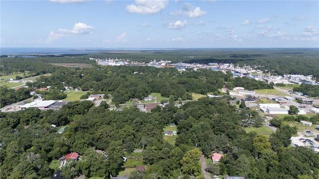 14030 Mars Avenue, Bayou La Batre, AL 36509