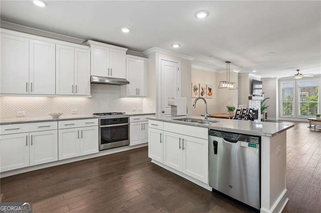 7938 Laurel Crest Drive, Suwanee, GA 30024 — exterior