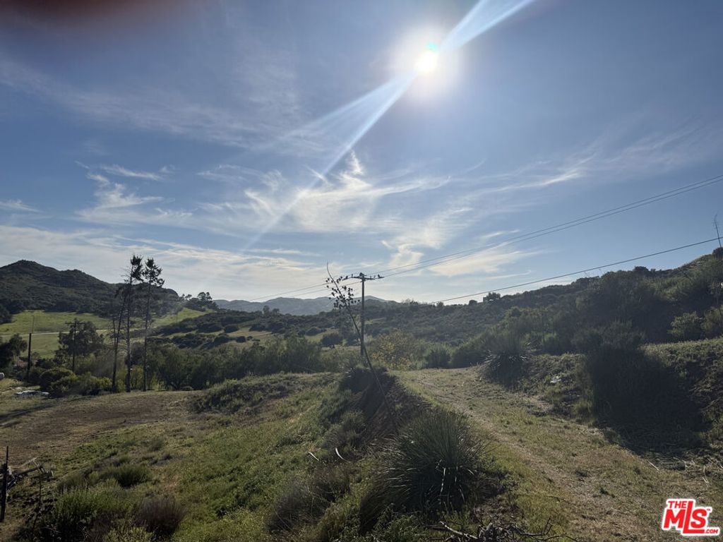 Image 11 of property listing at 33477 Mulholland Highway, Malibu, CA 90265