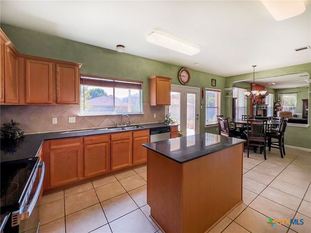 521 Weeping Willow Drive, Temple, TX 76502