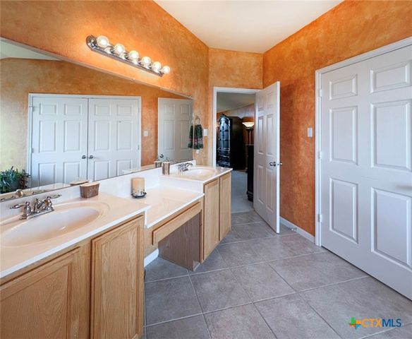 521 Weeping Willow Drive, Temple, TX 76502