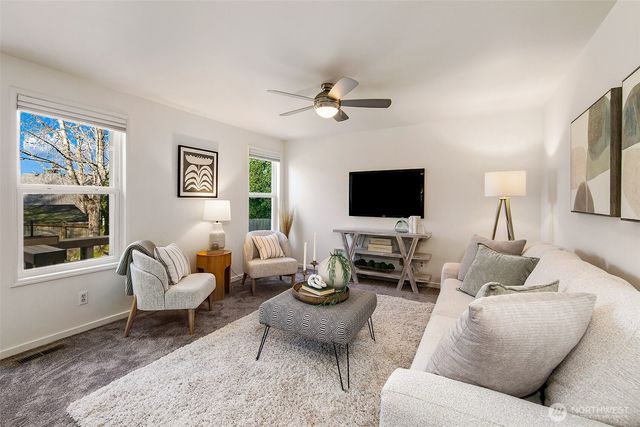 20217 102nd Place SE, Kent, WA 98031