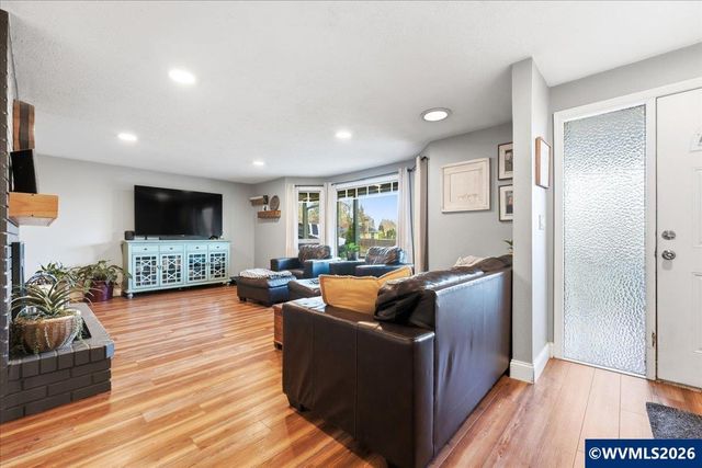 190 Kashmir St SE, Salem, OR 97306