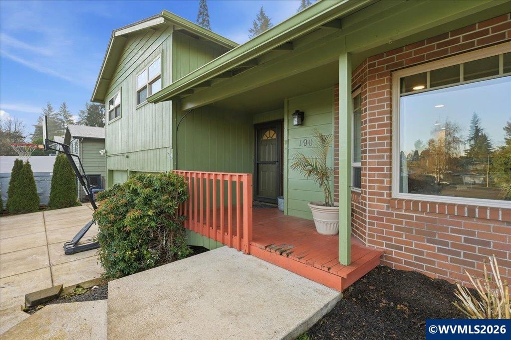 190 Kashmir St SE, Salem, OR 97306