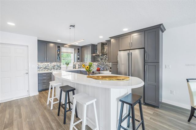 340 PINELLAS BAYWAY S 206, Tierra Verde, FL 33715