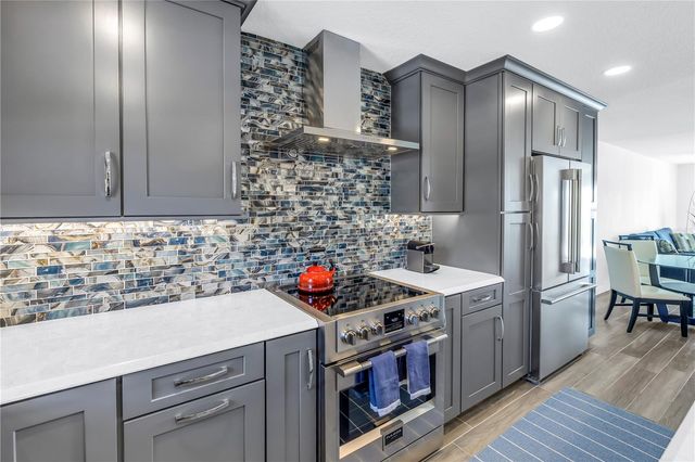 340 PINELLAS BAYWAY S 206, Tierra Verde, FL 33715