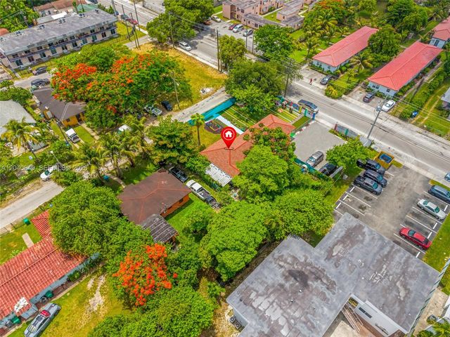 111 NW 77th St, Miami, FL 33150