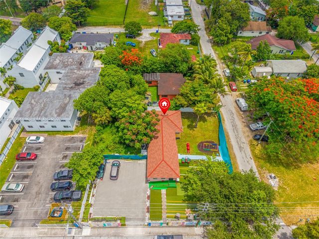 111 NW 77th St, Miami, FL 33150