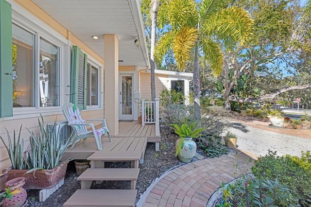 1407 N BAYSHORE DRIVE, Safety Harbor, FL 34695