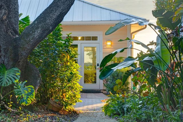 1407 N BAYSHORE DRIVE, Safety Harbor, FL 34695