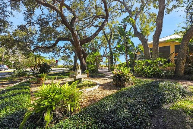 1407 N BAYSHORE DRIVE, Safety Harbor, FL 34695