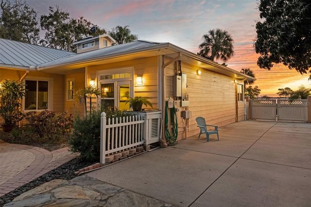 1407 N BAYSHORE DRIVE, Safety Harbor, FL 34695