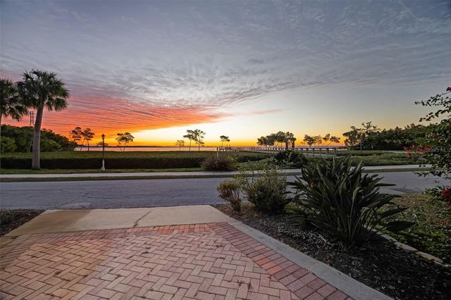 1407 N BAYSHORE DRIVE, Safety Harbor, FL 34695