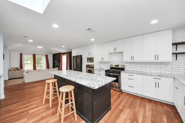 902 Rolling Mill Drive, Sugar Land, TX 77498