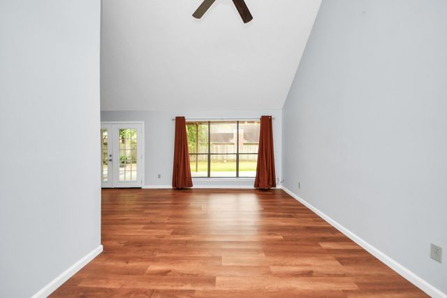 902 Rolling Mill Drive, Sugar Land, TX 77498