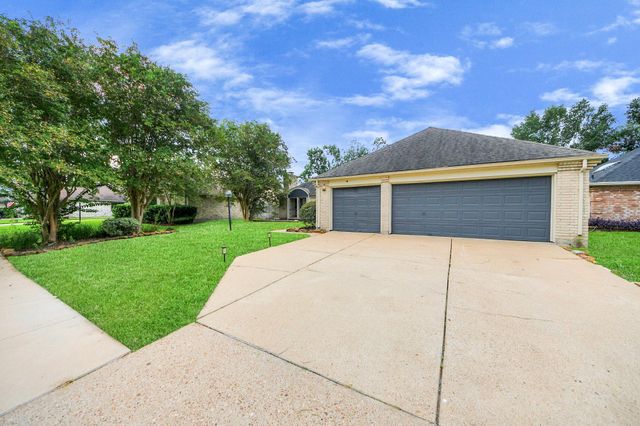 902 Rolling Mill Drive, Sugar Land, TX 77498
