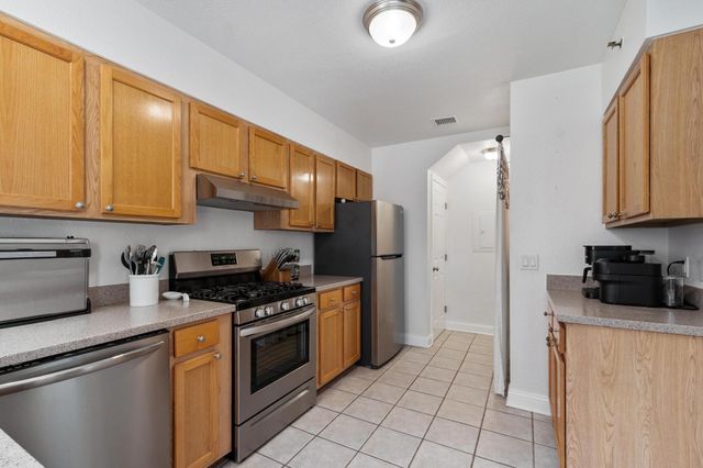 18 Bates A, Devens, MA 01432