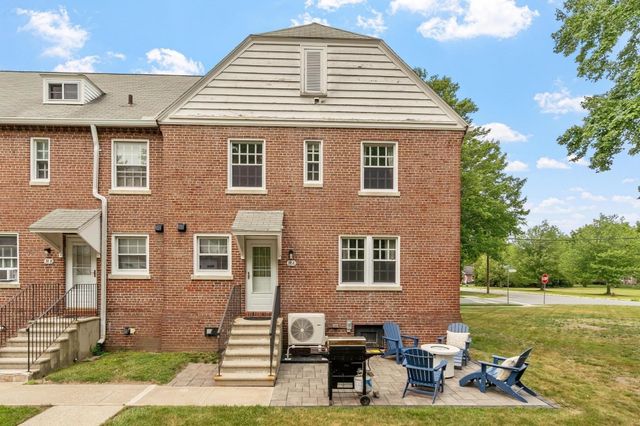 18 Bates A, Devens, MA 01432