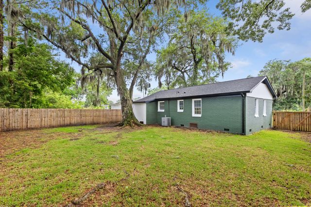 1907 Hazelwood Drive, Charleston, SC 29407