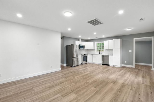 1907 Hazelwood Drive, Charleston, SC 29407