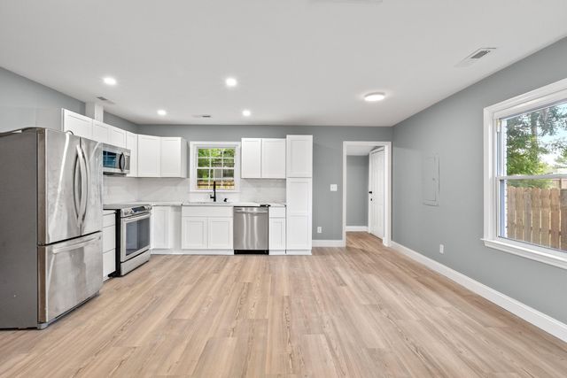 1907 Hazelwood Drive, Charleston, SC 29407