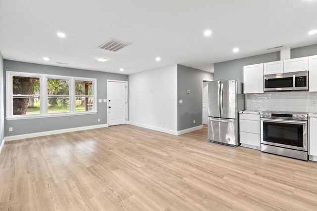 1907 Hazelwood Drive, Charleston, SC 29407