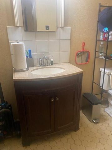 2003 W Starmount Way, Decatur, GA 30032