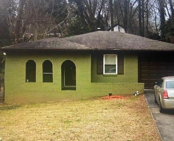 2003 W Starmount Way, Decatur, GA 30032
