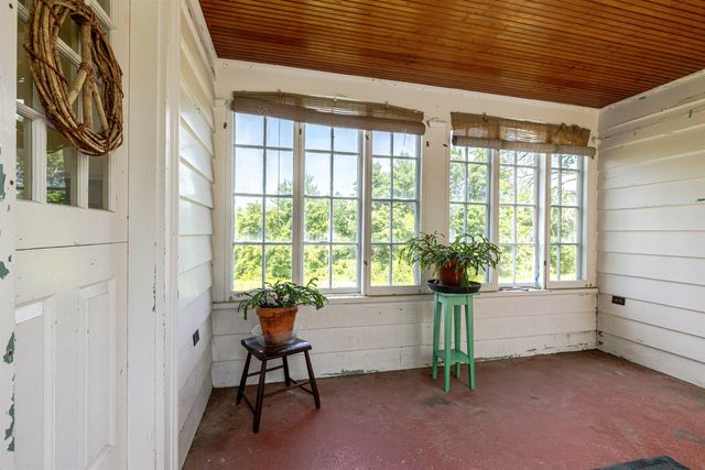 38 Putney Hill Road, Hopkinton, NH 03229