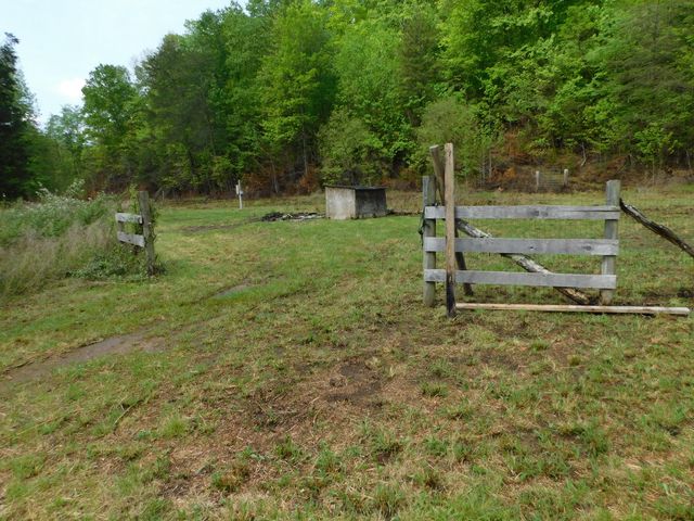 2536 Taylor School Road, London, KY 40741