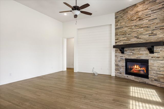 1109 Aviara Court, Granbury, TX 76048