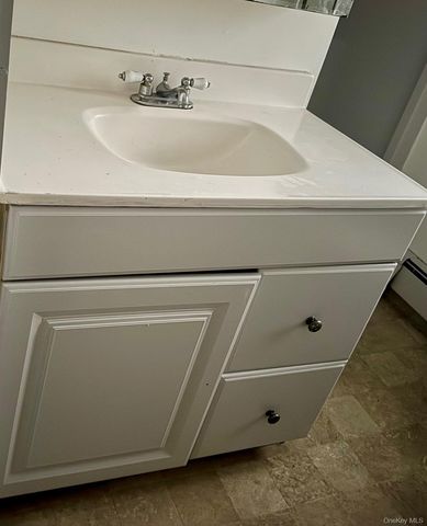 980 US Route 209 4, Cuddebackville, NY 12729