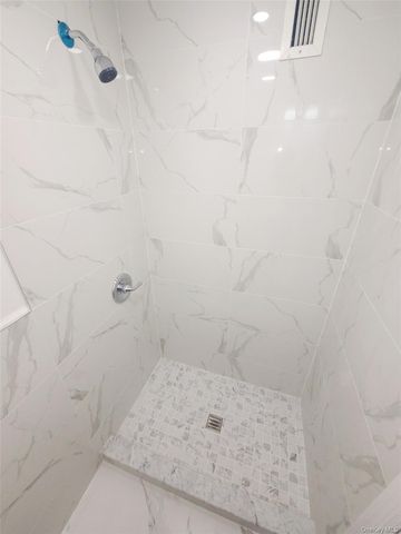 67-39 Clyde Street H, Forest Hills, NY 11375