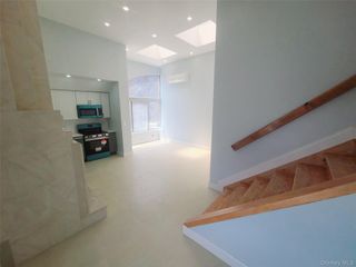 67-39 Clyde Street H, Forest Hills, NY 11375