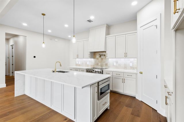 7133 Stone Villa Circle, North Richland Hills, TX 76182