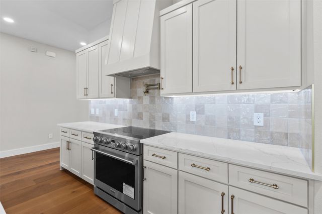 7133 Stone Villa Circle, North Richland Hills, TX 76182