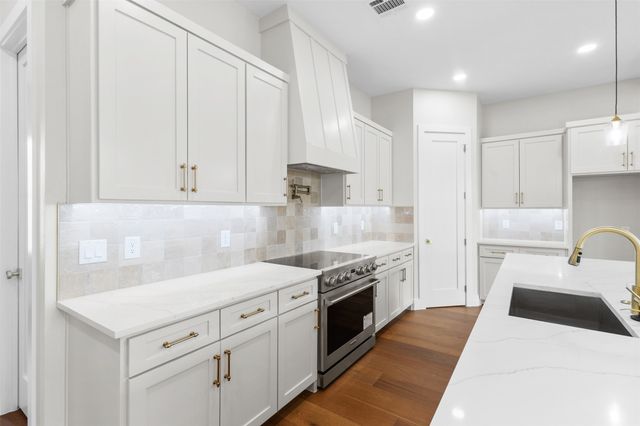 7133 Stone Villa Circle, North Richland Hills, TX 76182