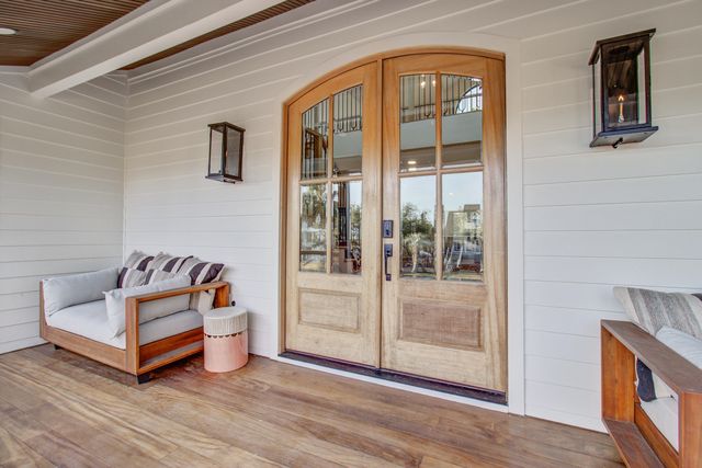 2918 Middle Street, Sullivans Island, SC 29482