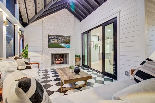 2918 Middle Street, Sullivans Island, SC 29482