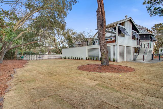 2918 Middle Street, Sullivans Island, SC 29482