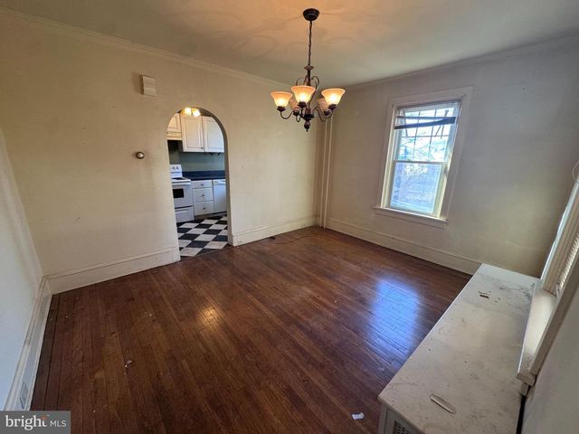 12 HILLSIDE RD, Reading, PA 19609