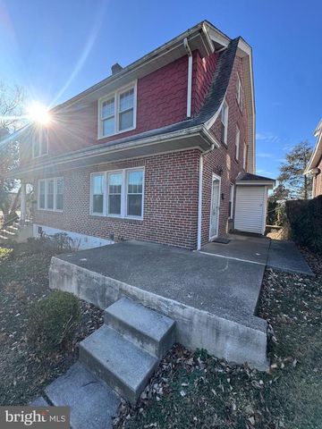 12 HILLSIDE RD, Reading, PA 19609