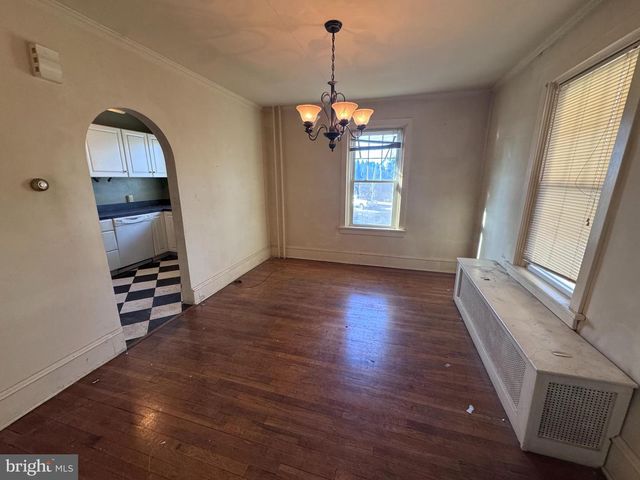 12 HILLSIDE RD, Reading, PA 19609