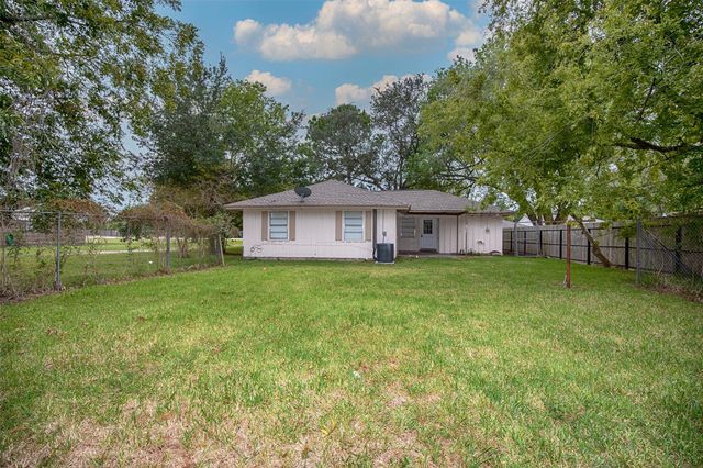9625 Catlett Lane, La Porte, TX 77571