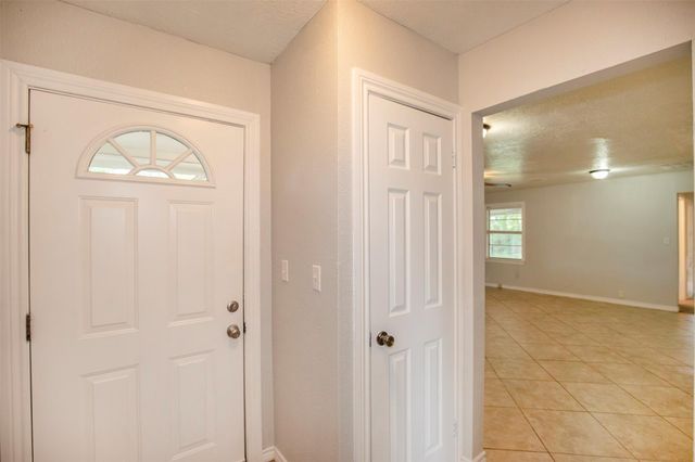 9625 Catlett Lane, La Porte, TX 77571