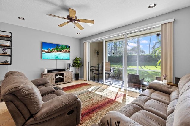 8068 Briantea Drive, Boynton Beach, FL 33472