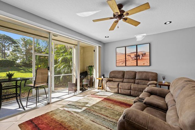 8068 Briantea Drive, Boynton Beach, FL 33472