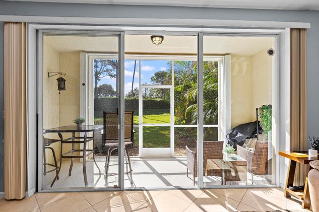 8068 Briantea Drive, Boynton Beach, FL 33472