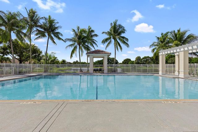 8068 Briantea Drive, Boynton Beach, FL 33472
